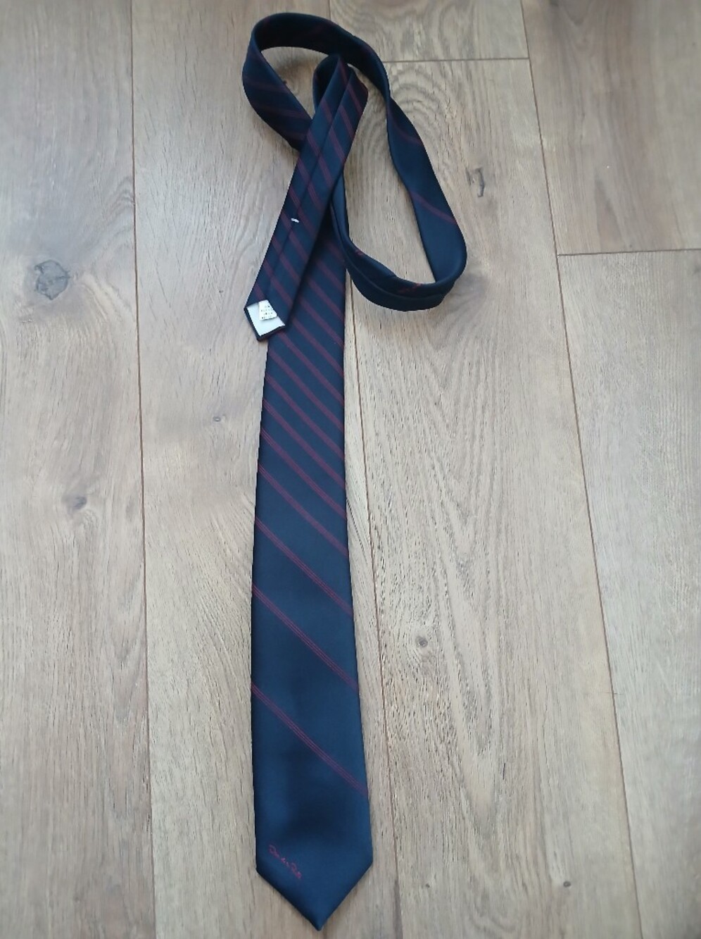 Oscar De La Renta Navy Tie with Burgundy Stripes - Men Accessories